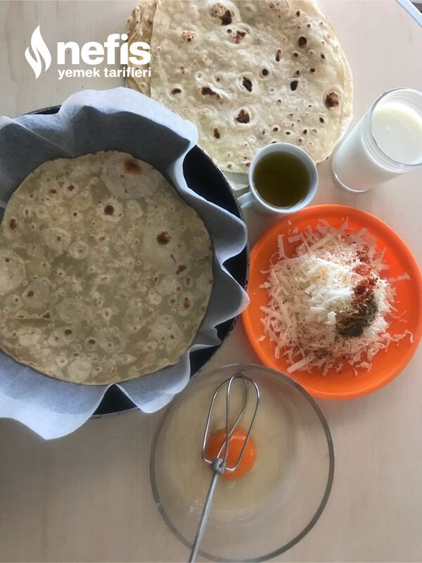 Lavaşla Pratik Tava Böreği