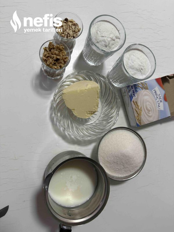 Pirinç Unu Helvası